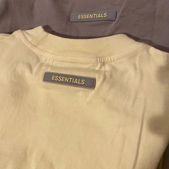 Authentic Essentials T-shirts, size 4/5t good condition - Picture 2 of 5